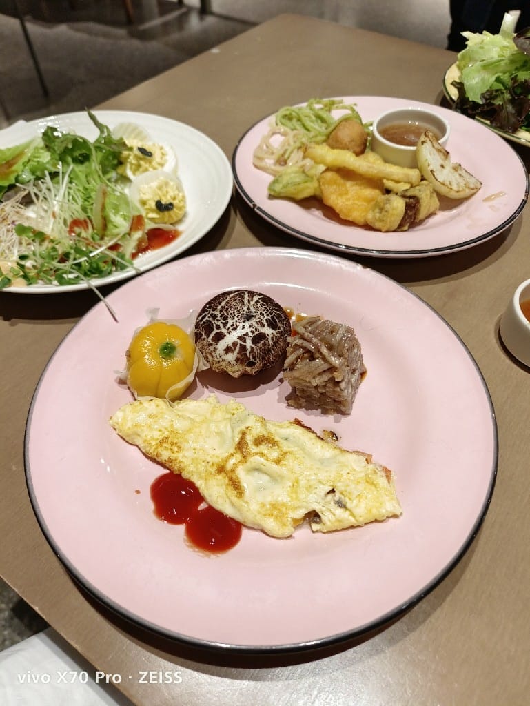 【板橋吃到飽】果然匯，用餐環境和餐點都超棒的蔬食餐廳❤️