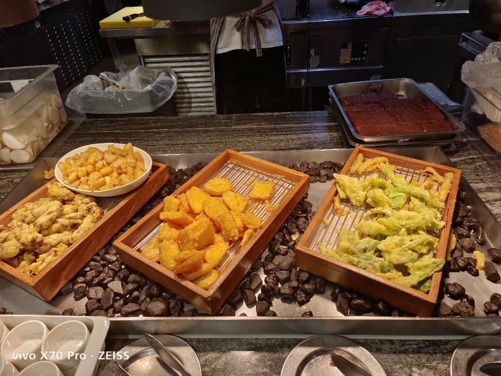 【板橋吃到飽】果然匯，用餐環境和餐點都超棒的蔬食餐廳❤️