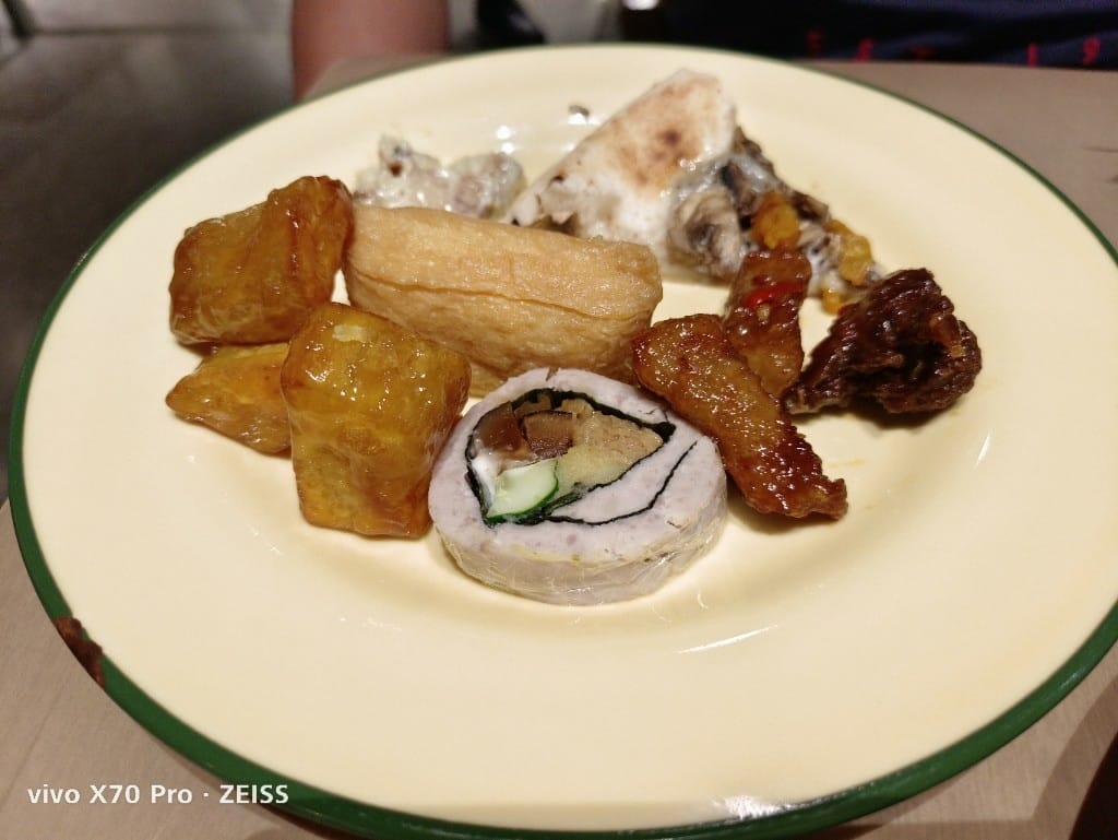 【板橋吃到飽】果然匯，用餐環境和餐點都超棒的蔬食餐廳❤️