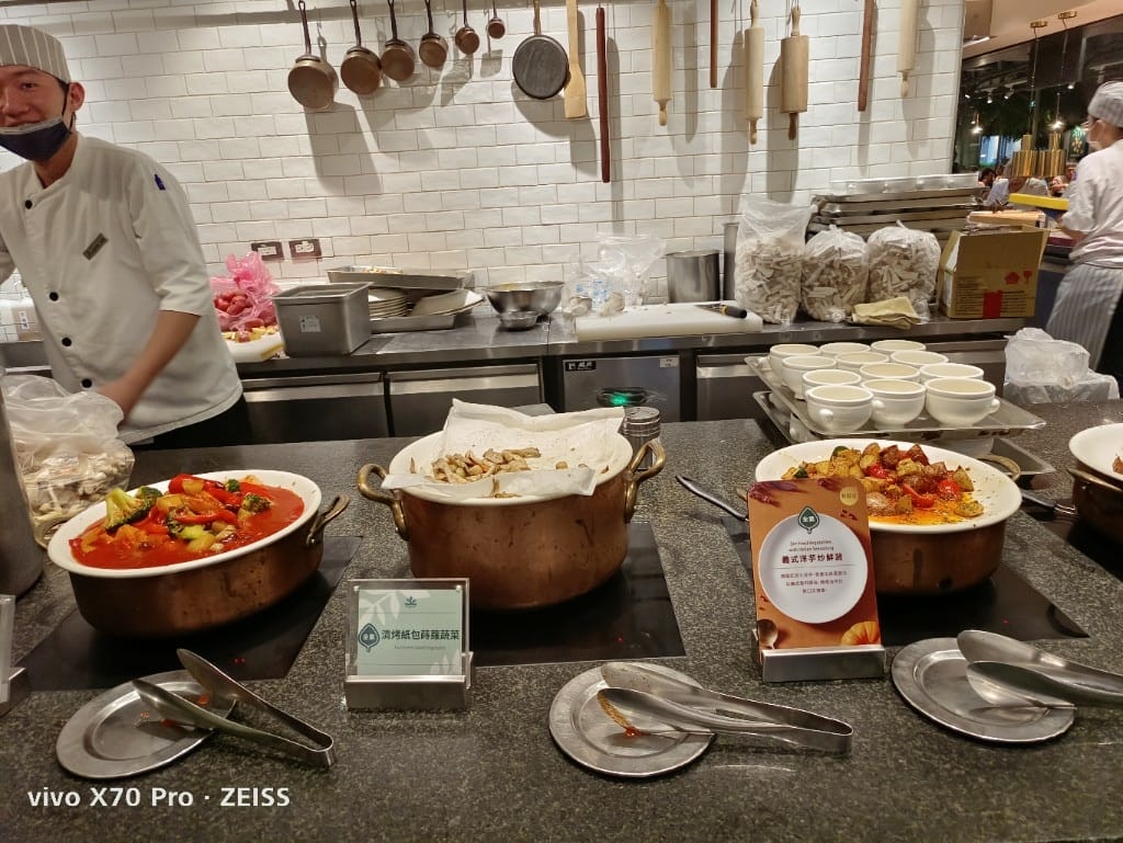 【板橋吃到飽】果然匯，用餐環境和餐點都超棒的蔬食餐廳❤️