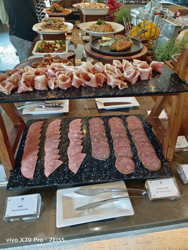 【台北吃到飽】寒舍艾麗酒店La Farfalla，Semibuffet2人5折！
