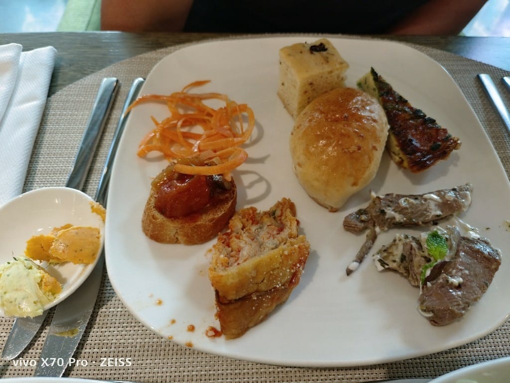 【台北吃到飽】寒舍艾麗酒店La Farfalla，Semibuffet2人5折！