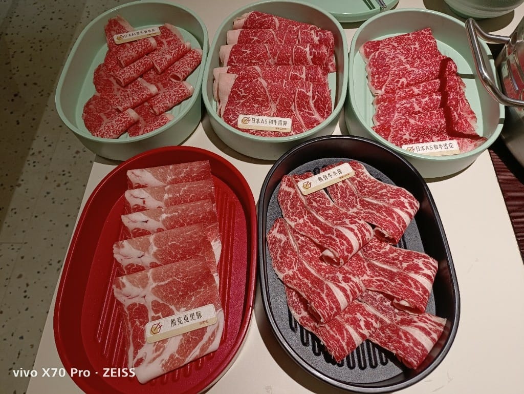 【桃園吃到飽】時辣苑和牛麻辣鍋，日本A5和牛&生食級干貝吃到飽❤️