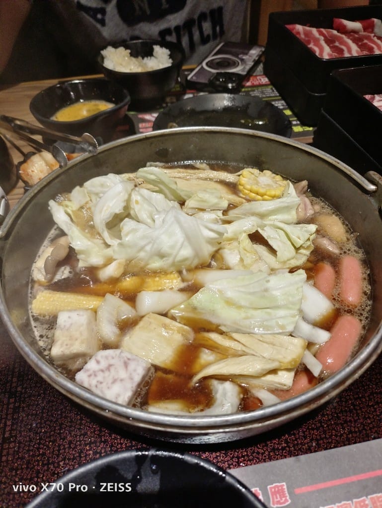 【新莊美食】品鼎殿日式壽喜燒新莊店,竟然有不到$500的壽喜燒吃到飽!! - 第19張圖 【新莊美食】品鼎殿日式壽喜燒新莊店,竟然有不到$500的壽喜燒吃到飽!!