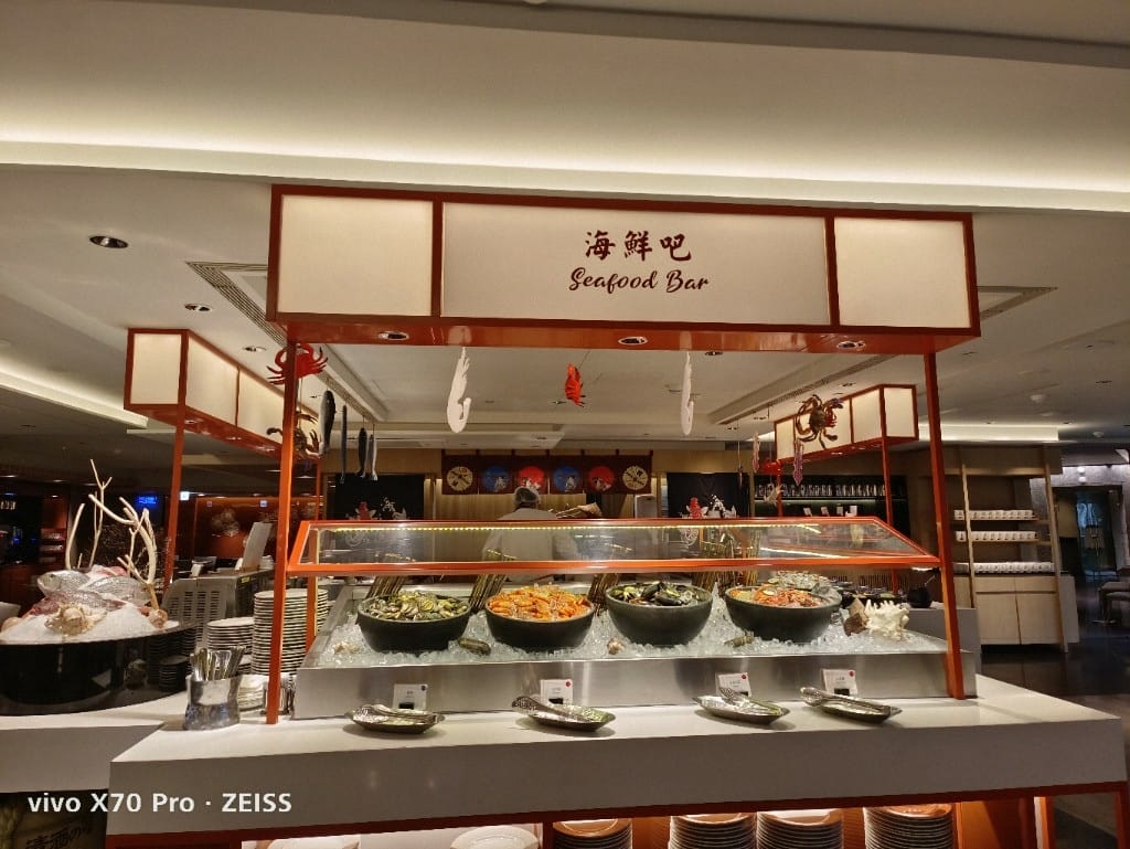 【台北吃到飽】香格里拉遠企CAFE10訪，平日午餐買一送一