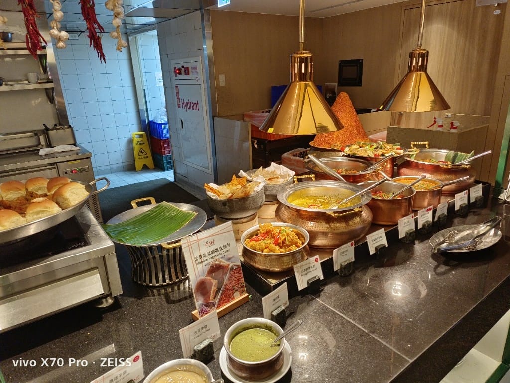 【台北吃到飽】香格里拉遠企CAFE10訪，平日午餐買一送一