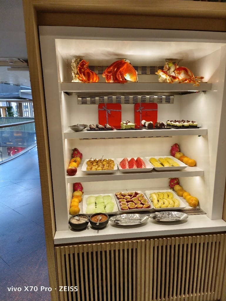 【台北吃到飽】香格里拉遠企CAFE10訪，平日午餐買一送一