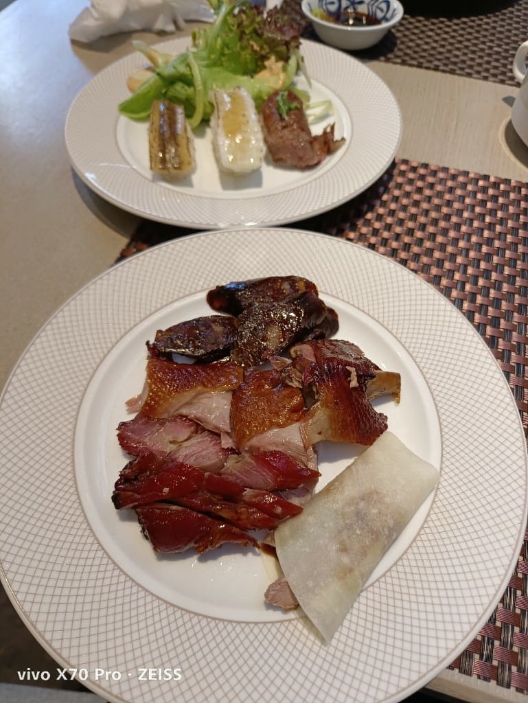 【台北吃到飽】香格里拉遠企CAFE10訪，平日午餐買一送一