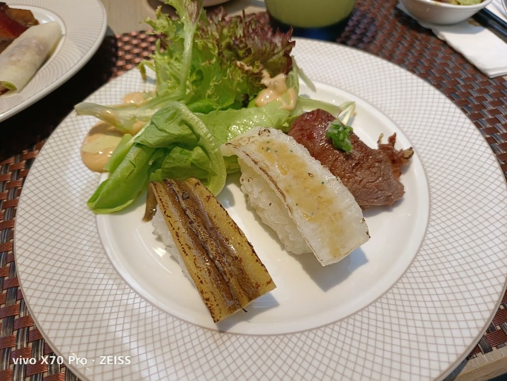 【台北吃到飽】香格里拉遠企CAFE10訪，平日午餐買一送一
