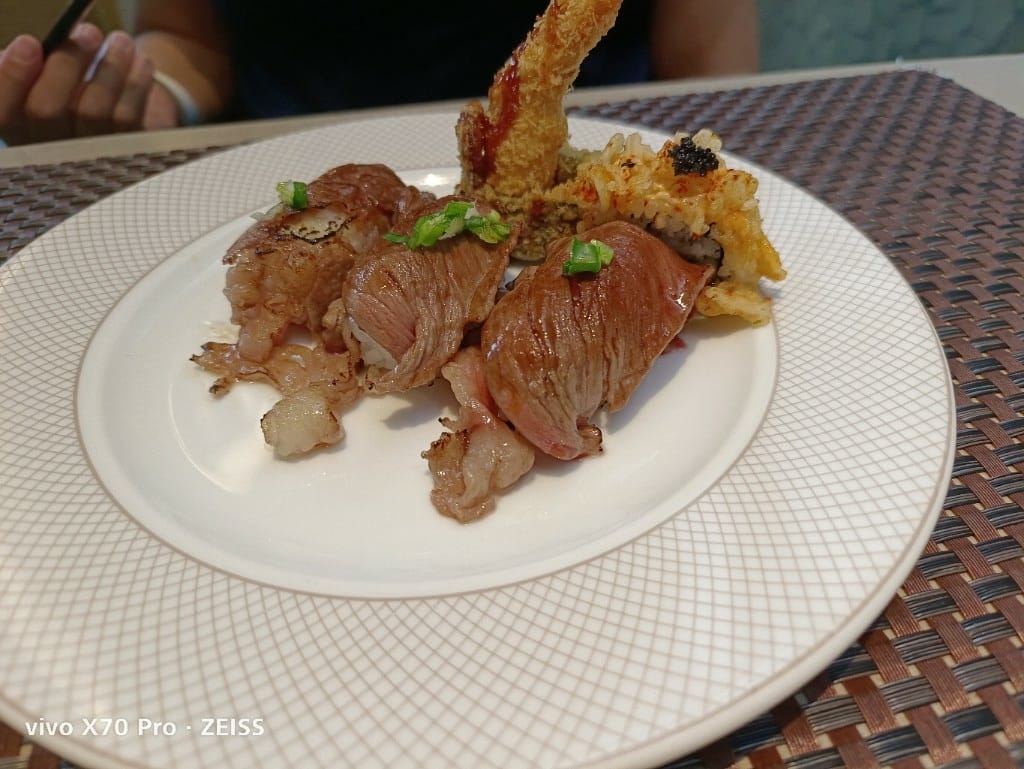 【台北吃到飽】香格里拉遠企CAFE10訪，平日午餐買一送一