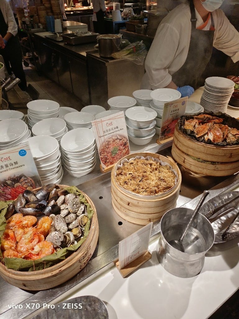 【台北吃到飽】香格里拉遠企CAFE10訪，平日午餐買一送一