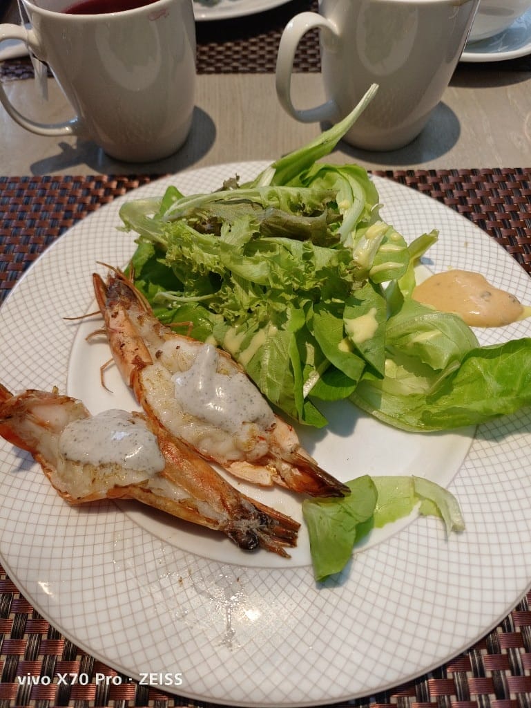 【台北吃到飽】香格里拉遠企CAFE10訪，平日午餐買一送一