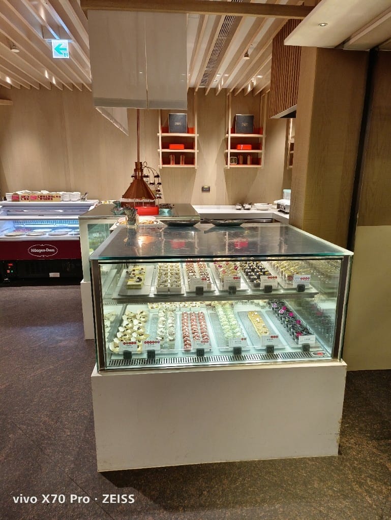 【台北吃到飽】香格里拉遠企CAFE10訪，平日午餐買一送一