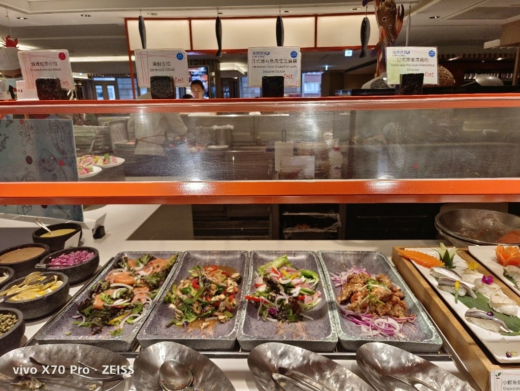 【台北吃到飽】香格里拉遠企CAFE10訪，平日午餐買一送一