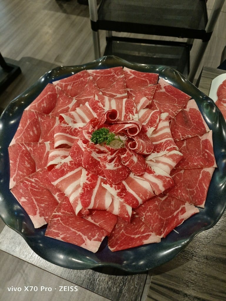 【板橋美食】青花驕麻辣鍋,鴨血豆腐無限吃到飽耶! - 第20張圖 【板橋美食】青花驕麻辣鍋,鴨血豆腐無限吃到飽耶!
