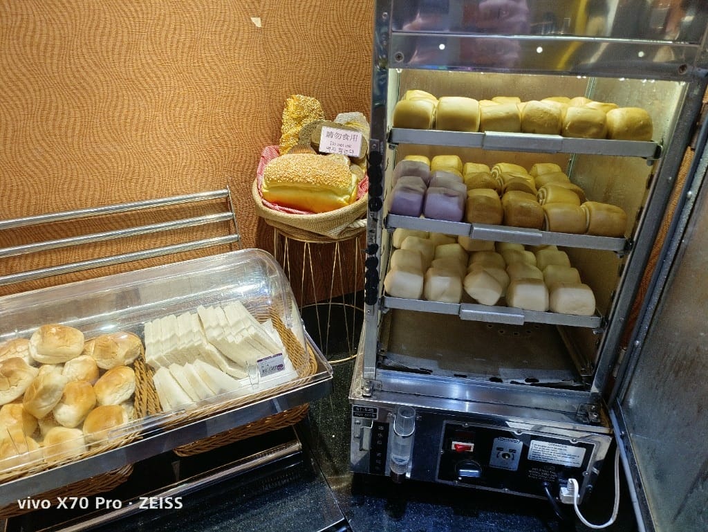 【桃園吃到飽】蜜月世紀大飯店早餐，平日只要$299買一送一吃到飽哦！