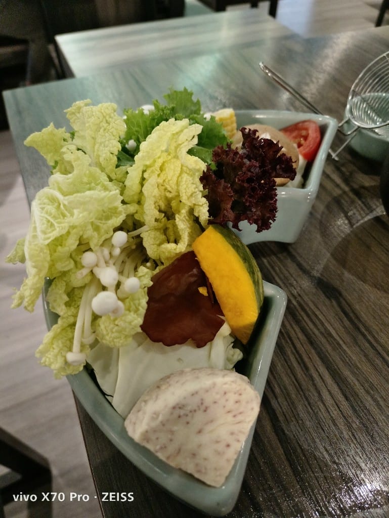 【板橋美食】青花驕麻辣鍋,鴨血豆腐無限吃到飽耶! - 第16張圖 【板橋美食】青花驕麻辣鍋,鴨血豆腐無限吃到飽耶!