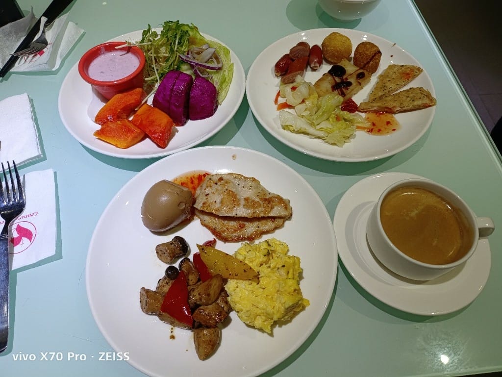 【桃園吃到飽】蜜月世紀大飯店早餐，平日只要$299買一送一吃到飽哦！