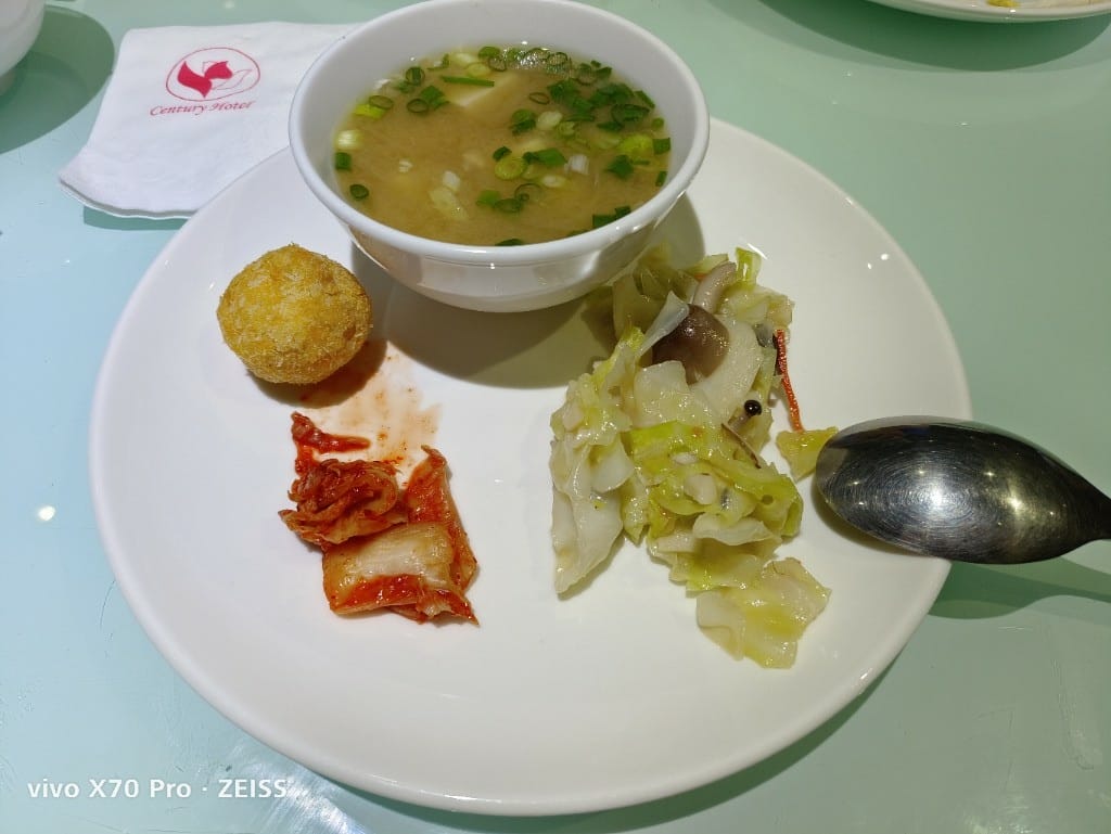 【桃園吃到飽】蜜月世紀大飯店早餐，平日只要$299買一送一吃到飽哦！