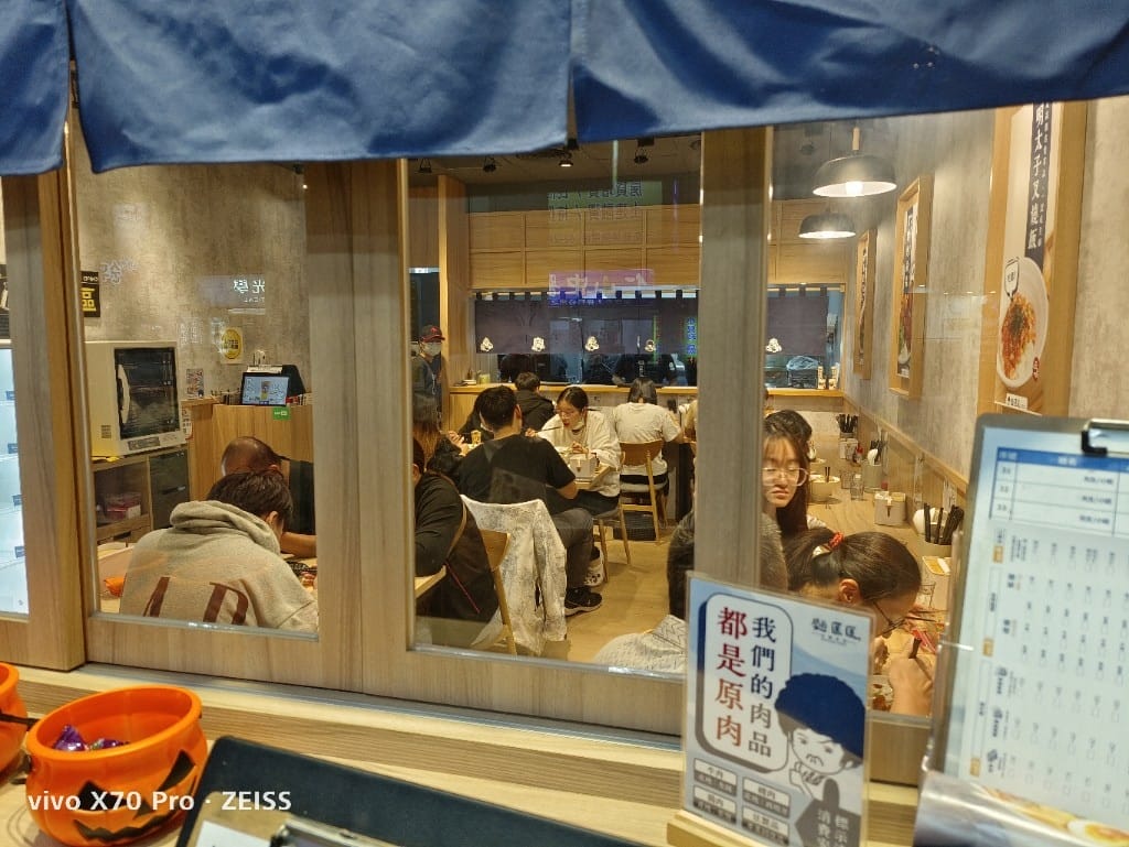 【新莊美食】麵匡匡拉麵食堂新莊佳瑪店，平價拉麵新選擇！