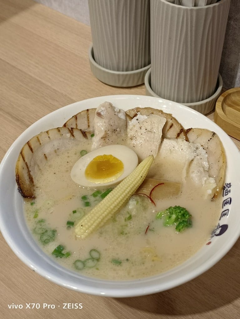 【新莊美食】麵匡匡拉麵食堂新莊佳瑪店，平價拉麵新選擇！