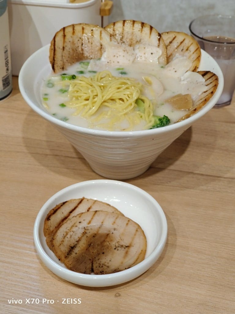 【新莊美食】麵匡匡拉麵食堂新莊佳瑪店，平價拉麵新選擇！