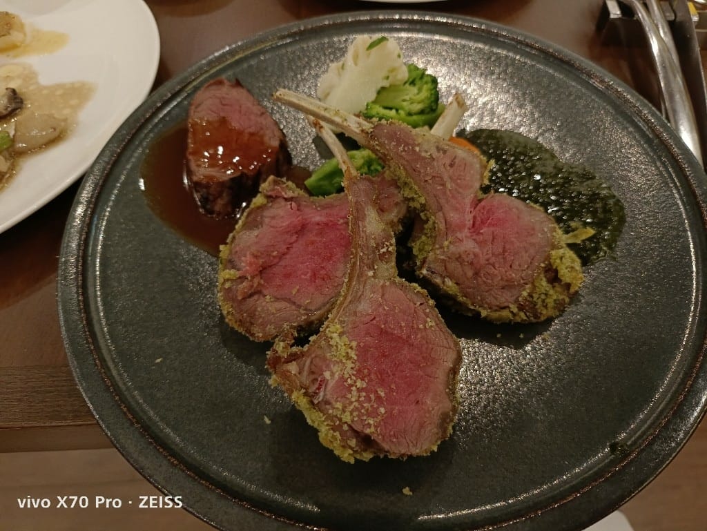 【台北吃到飽】JR東日本鉑麗安全日餐廳，$999大嗑法式羊排❤️❤️❤️