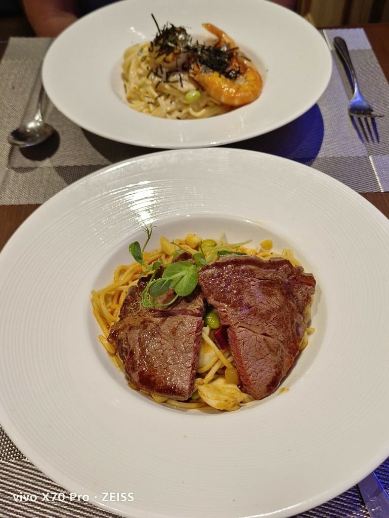 【新莊美食】慕拉諾義式餐廳，彷彿置身水族箱的義式餐廳❤️
