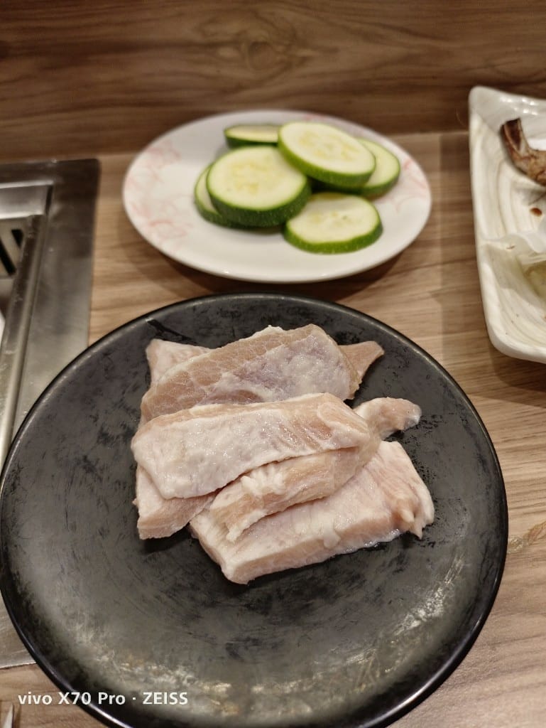 【桃園吃到飽】迴饗迴轉燒肉，單人友善的迴轉燒肉干貝吃到飽❤️