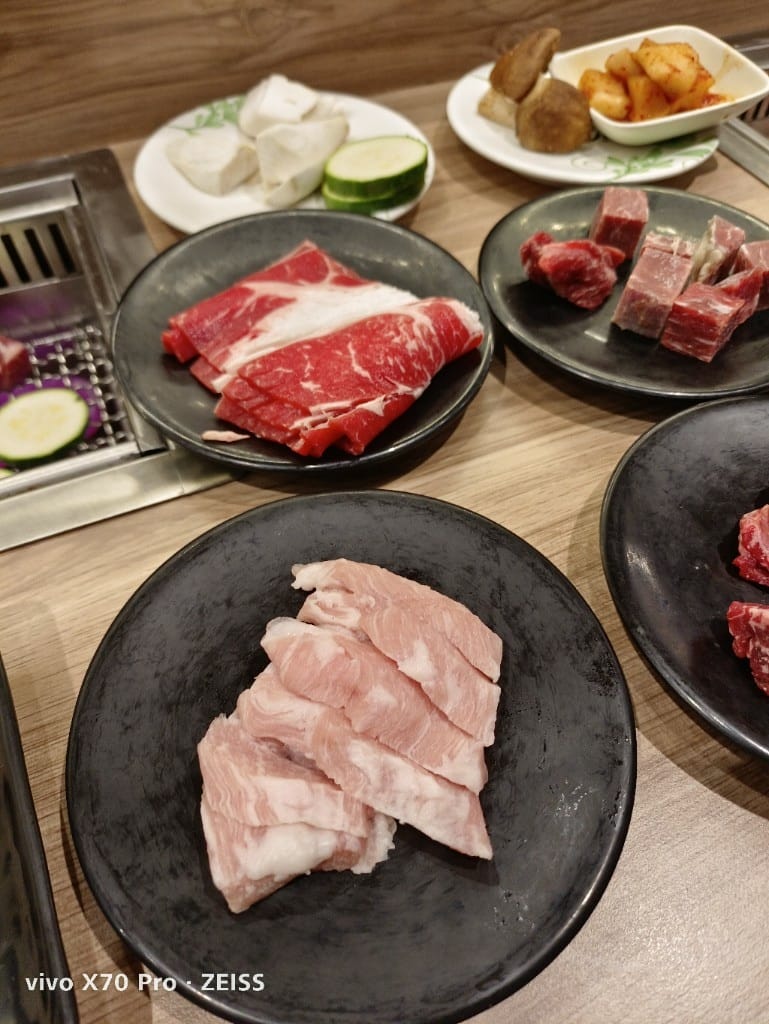 【桃園吃到飽】迴饗迴轉燒肉，單人友善的迴轉燒肉干貝吃到飽❤️