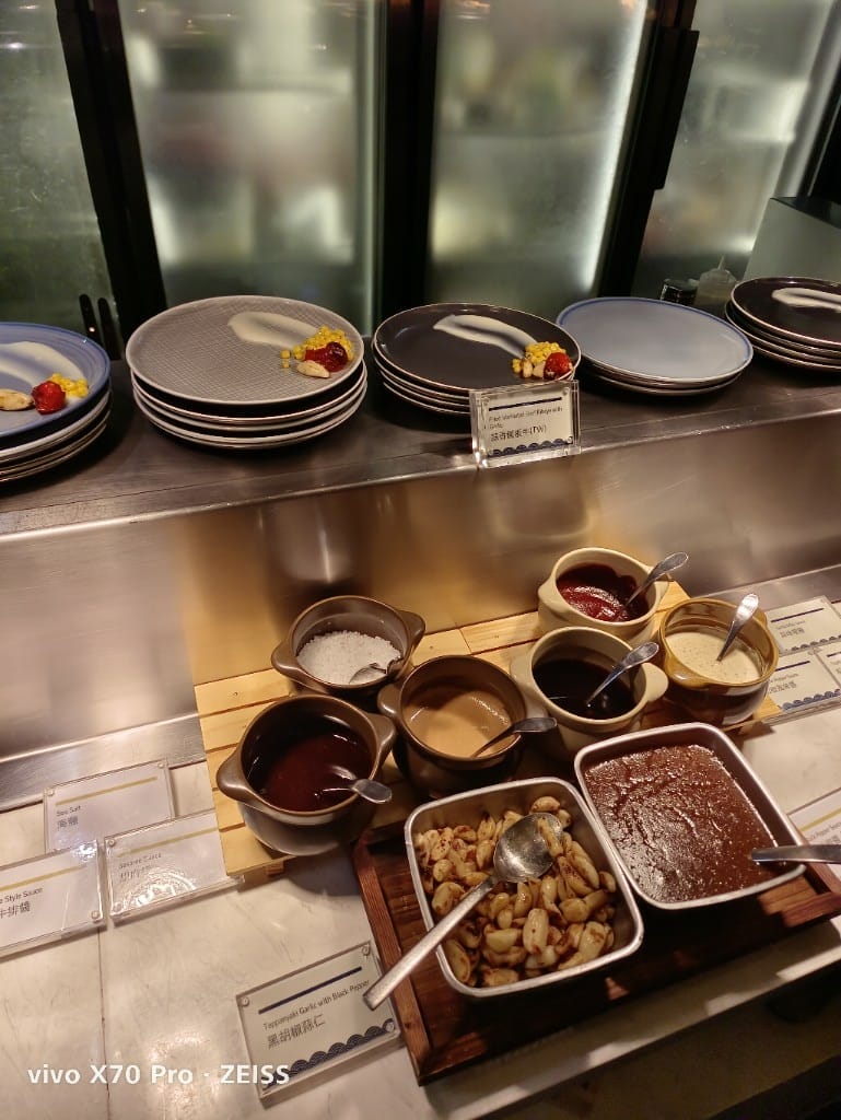 【台北吃到飽】探索廚房平日午餐21訪，冬の和食祭松葉蟹腳吃到飽❤️