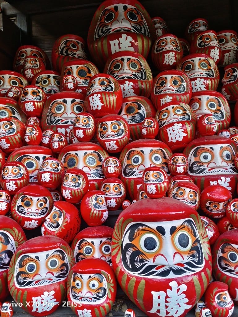 【日本京都旅遊】勝尾寺，滿山滿谷達摩的勝尾寺楓紅❤️