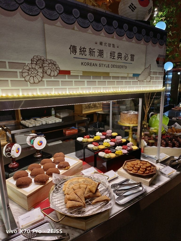 【台北吃到飽】喜來登12廚假晚餐21訪，全新韓流美食買一送一享受松葉蟹吃到飽❤️