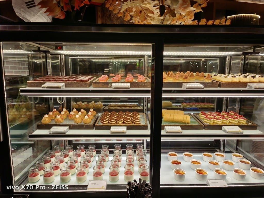 【台北吃到飽】喜來登12廚假晚餐21訪，全新韓流美食買一送一享受松葉蟹吃到飽❤️