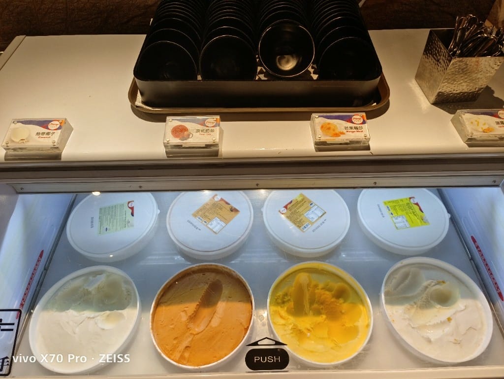 【台北吃到飽】喜來登12廚假晚餐21訪，全新韓流美食買一送一享受松葉蟹吃到飽❤️