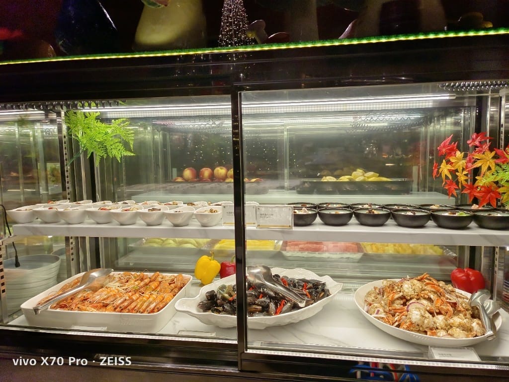 【台北吃到飽】喜來登12廚假晚餐21訪，全新韓流美食買一送一享受松葉蟹吃到飽❤️