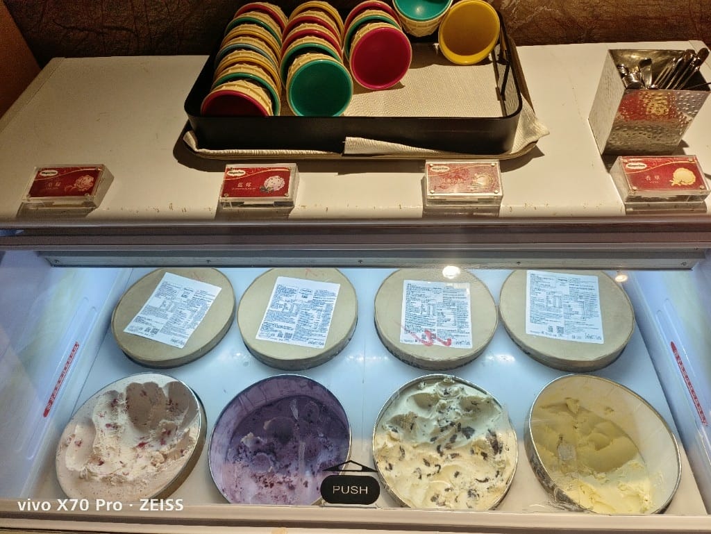 【台北吃到飽】喜來登12廚假晚餐21訪，全新韓流美食買一送一享受松葉蟹吃到飽❤️