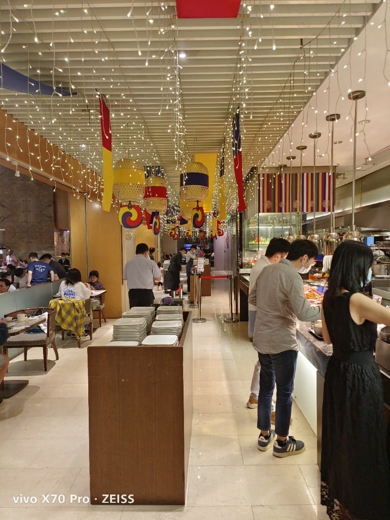 【台北吃到飽】喜來登12廚假晚餐21訪，全新韓流美食買一送一享受松葉蟹吃到飽❤️