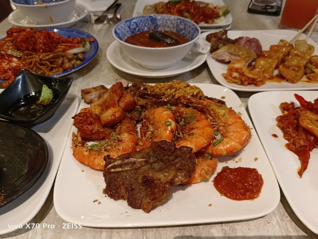【台北吃到飽】喜來登12廚假晚餐21訪，全新韓流美食買一送一享受松葉蟹吃到飽❤️