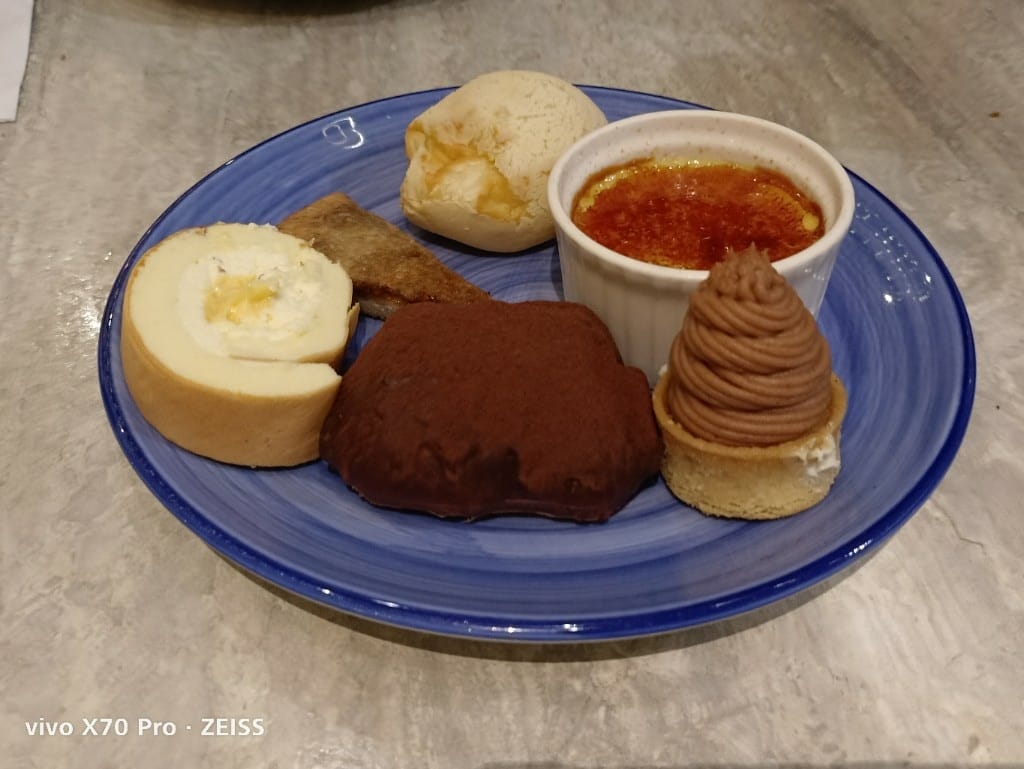 【台北吃到飽】喜來登12廚假晚餐21訪，全新韓流美食買一送一享受松葉蟹吃到飽❤️