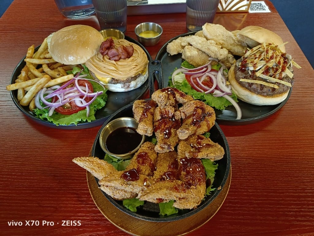 【林口美食】BravoBurger發福廚房林口店,意圖使人烙耶還的大漢堡🤩 - 第13張圖 【林口美食】BravoBurger發福廚房林口店,意圖使人烙耶還的大漢堡🤩