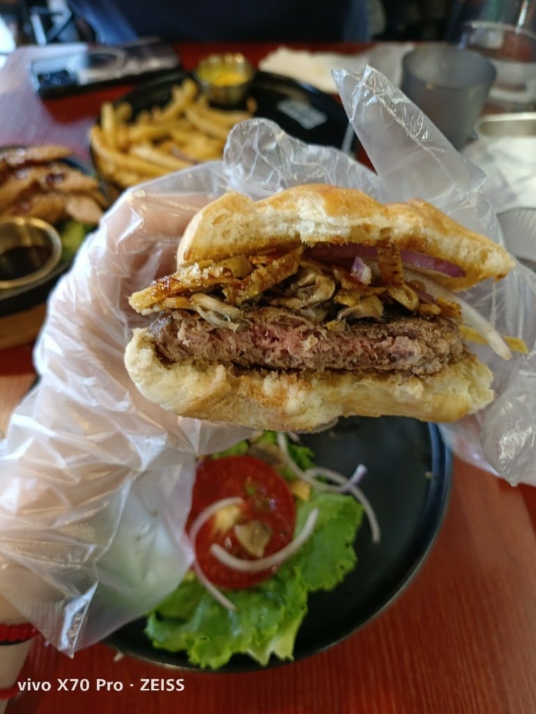 【林口美食】BravoBurger發福廚房林口店,意圖使人烙耶還的大漢堡🤩 - 第15張圖 【林口美食】BravoBurger發福廚房林口店,意圖使人烙耶還的大漢堡🤩