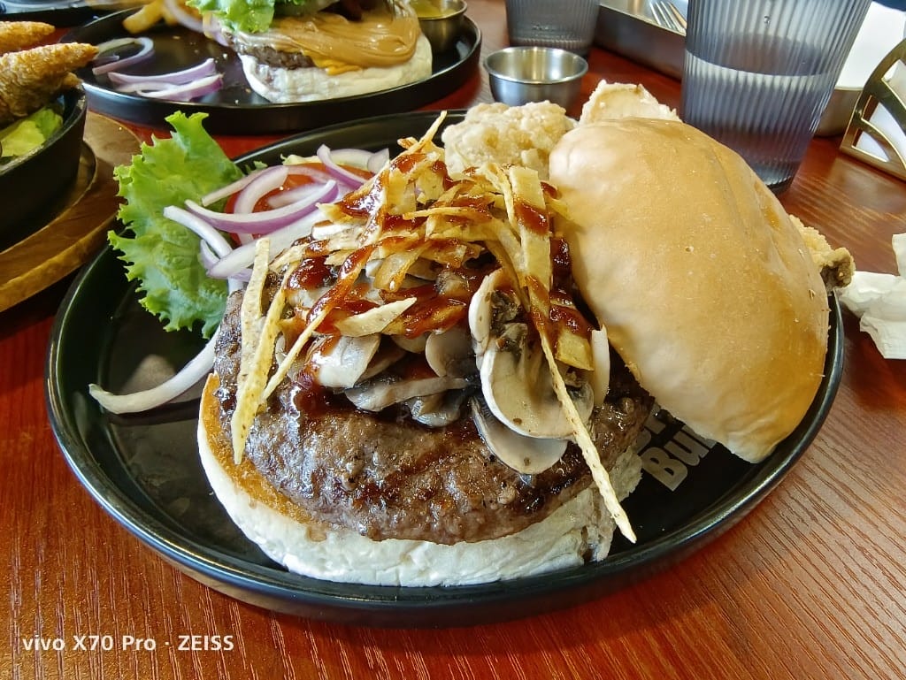 【林口美食】BravoBurger發福廚房林口店,意圖使人烙耶還的大漢堡🤩 - 第16張圖 【林口美食】BravoBurger發福廚房林口店,意圖使人烙耶還的大漢堡🤩