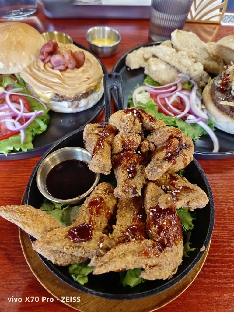 【林口美食】BravoBurger發福廚房林口店,意圖使人烙耶還的大漢堡🤩 - 第14張圖 【林口美食】BravoBurger發福廚房林口店,意圖使人烙耶還的大漢堡🤩