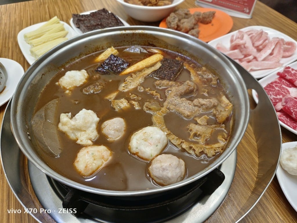 【新莊美食】詹記麻辣火鍋新莊總店，果凍鴨血NO1麻辣鍋❤️