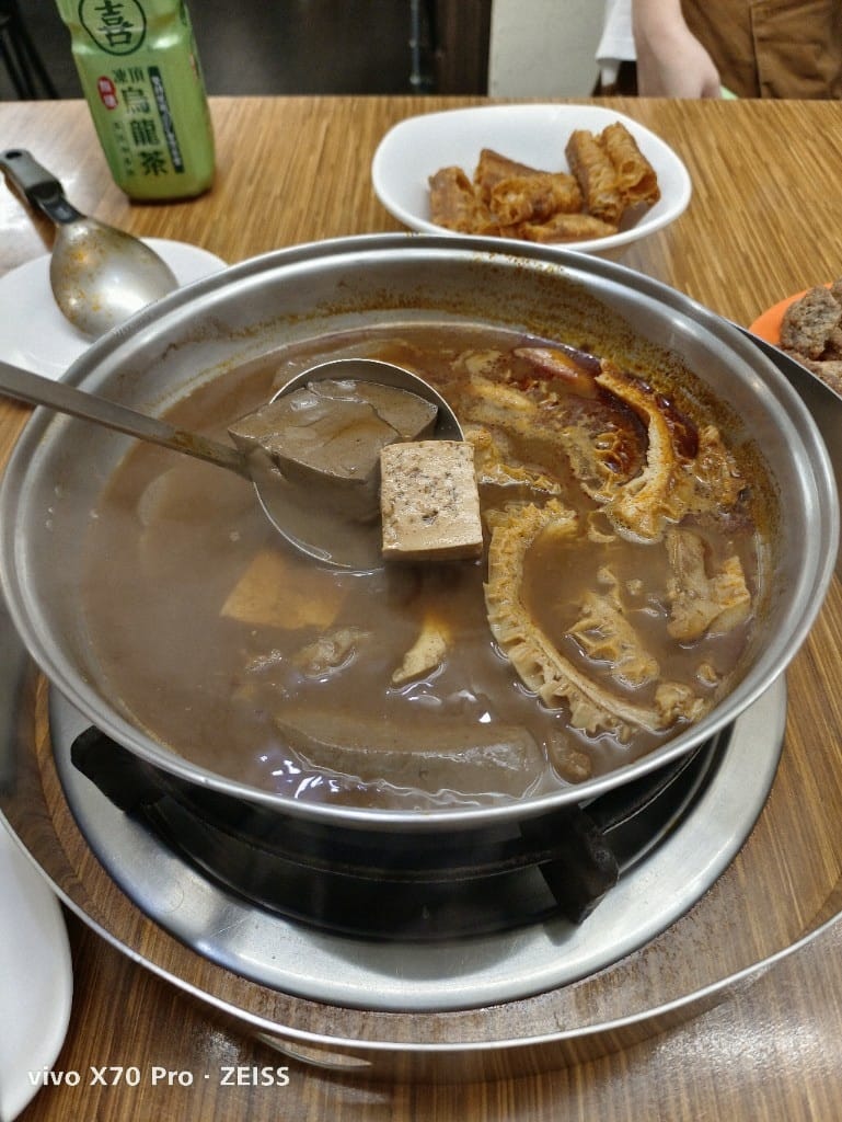【新莊美食】詹記麻辣火鍋新莊總店，果凍鴨血NO1麻辣鍋❤️