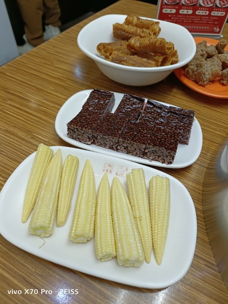 【新莊美食】詹記麻辣火鍋新莊總店，果凍鴨血NO1麻辣鍋❤️