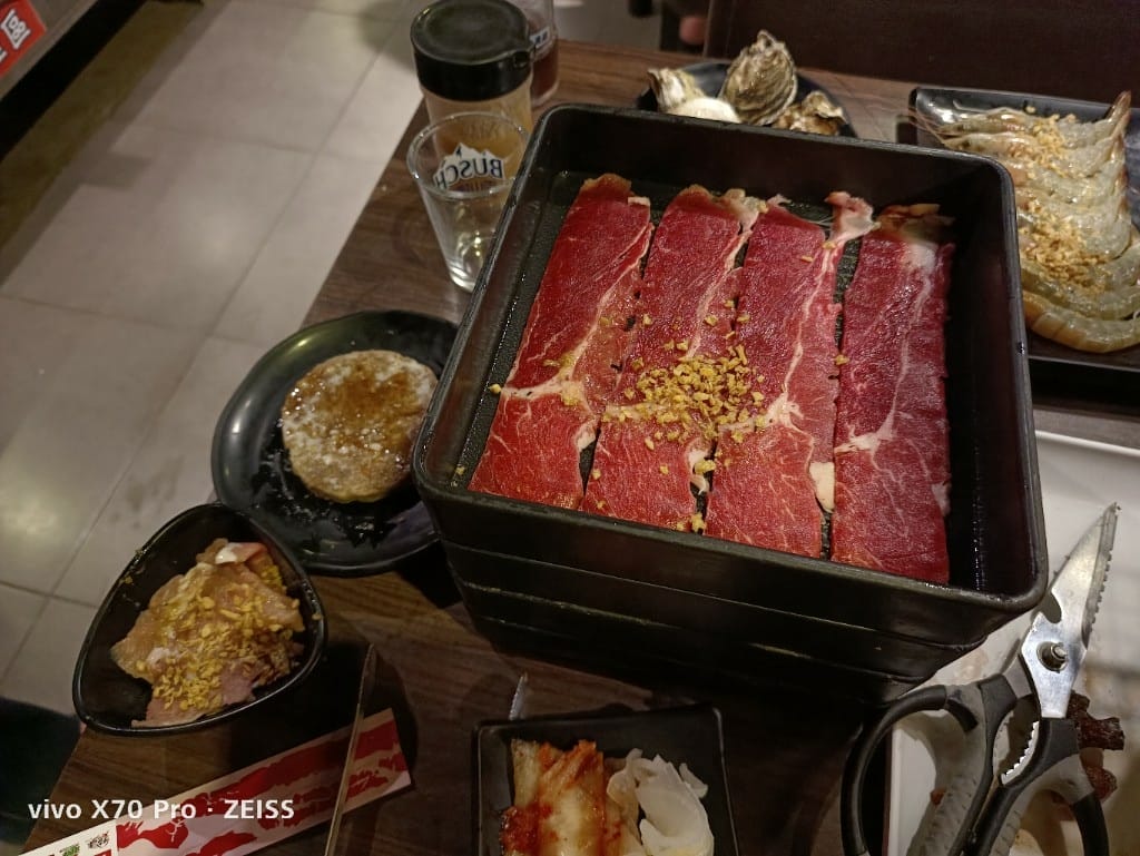 【新莊吃到飽】燒肉眾精緻炭火燒肉新莊中正店，半價開箱吃到飽❤️