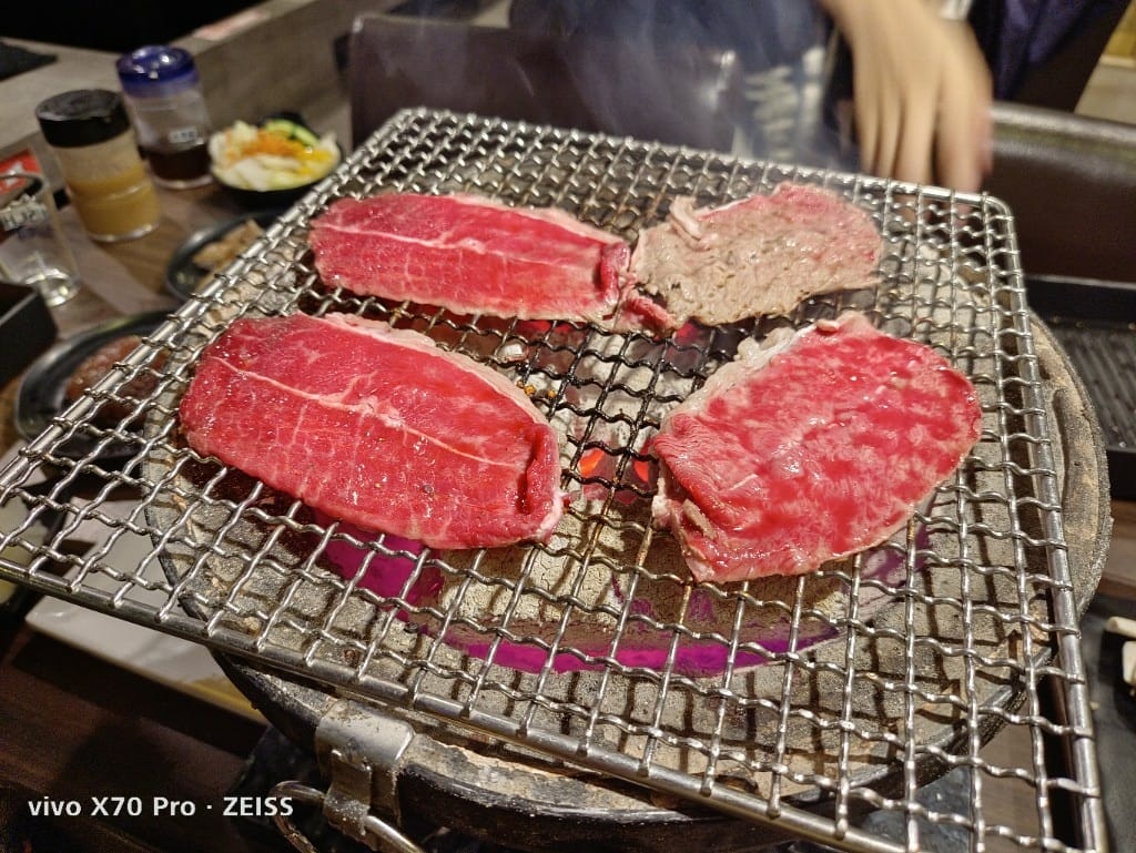 【新莊吃到飽】燒肉眾精緻炭火燒肉新莊中正店，半價開箱吃到飽❤️