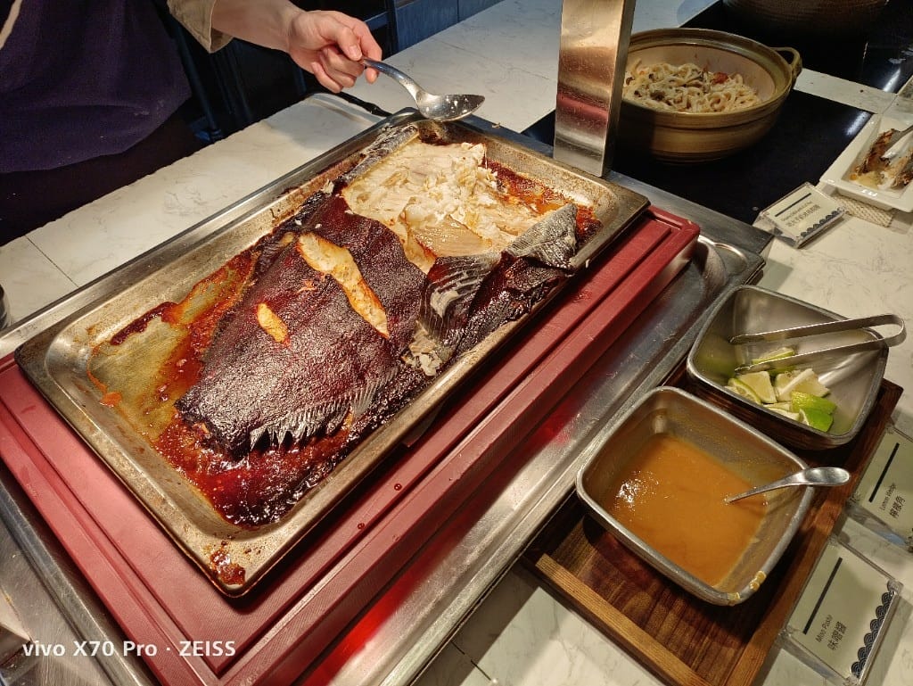 【台北吃到飽】探索廚房平日午餐22訪，半價大嗑冬の和食祭松葉蟹腳吃到飽❤️